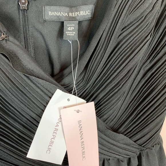 NWT Banana Republic Fit & Flare Dress Black Size 4P - Picture 7 of 8